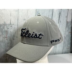 Titleist FJ Pro V1 Golf Hat Embroidered Gray Fitted Size M/L